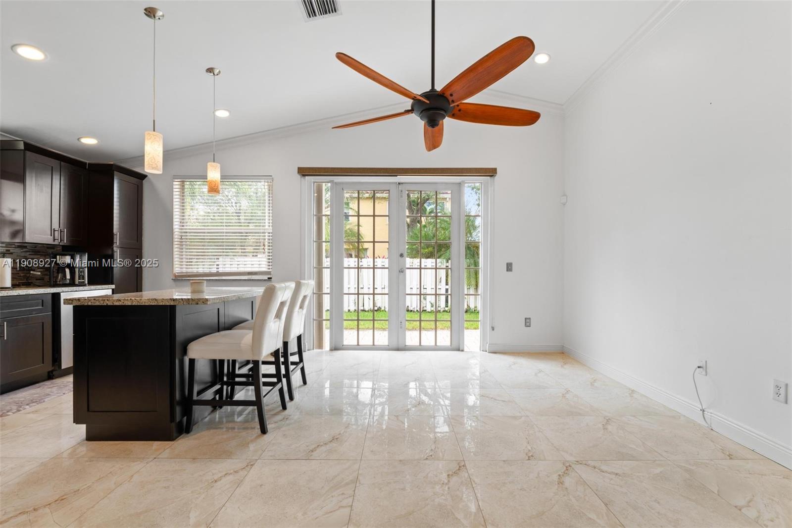 TOWNGATE - Residential