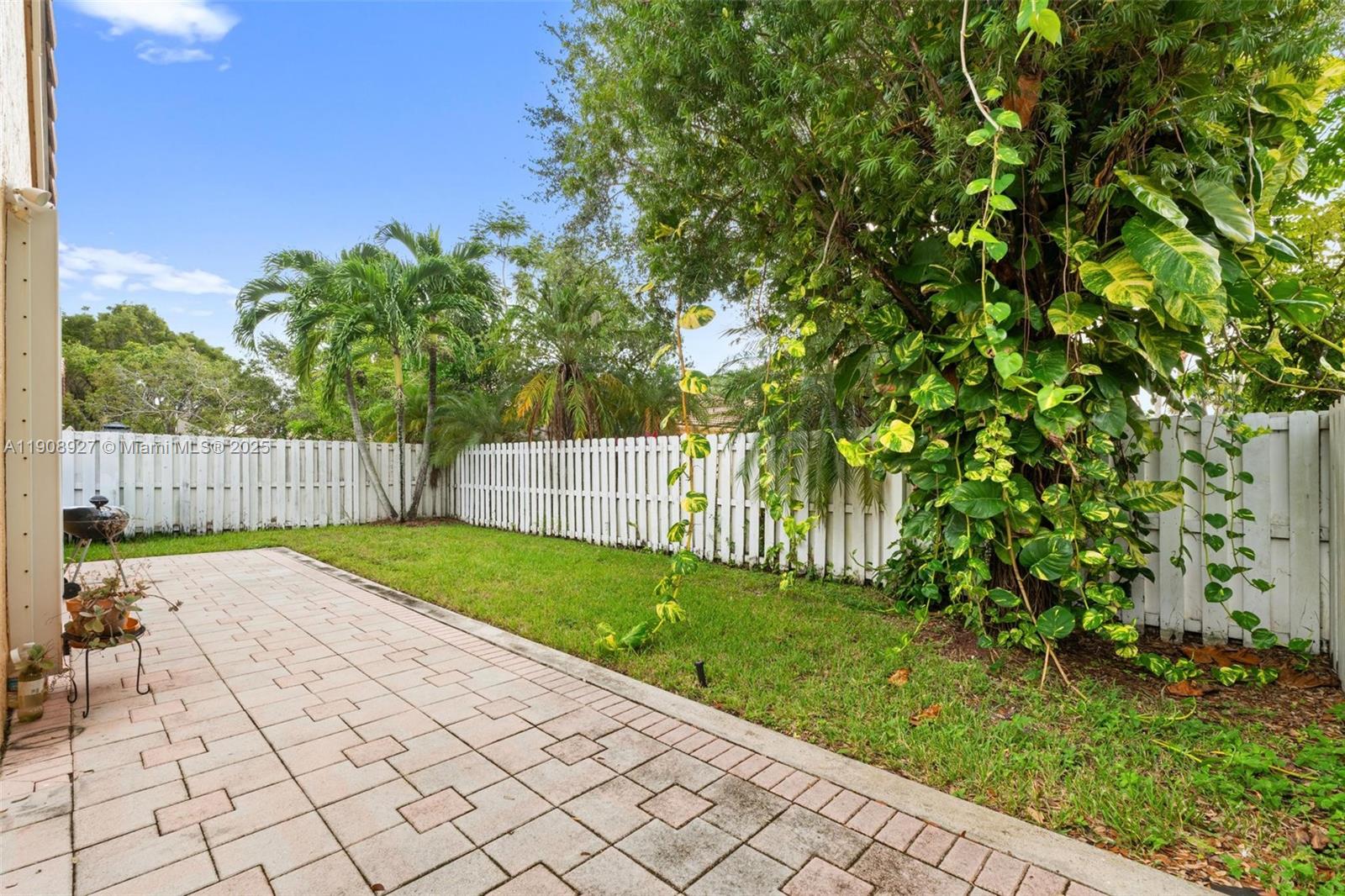 TOWNGATE - Residential