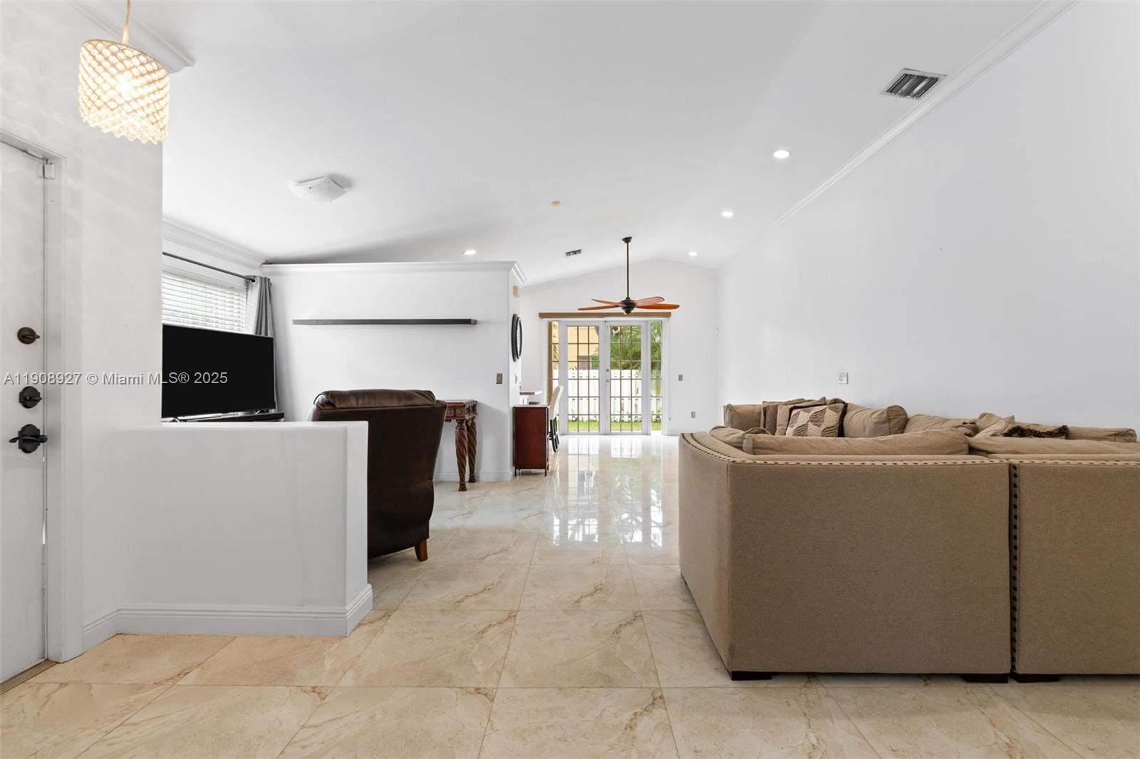 TOWNGATE - Residential