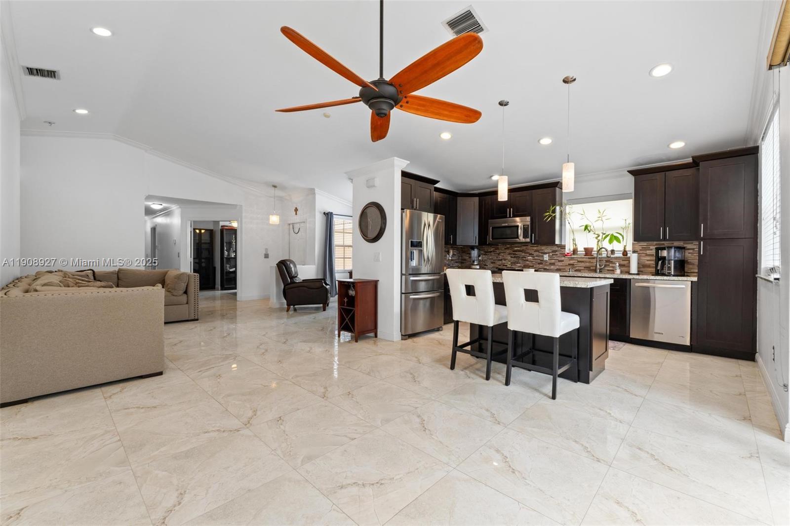 TOWNGATE - Residential