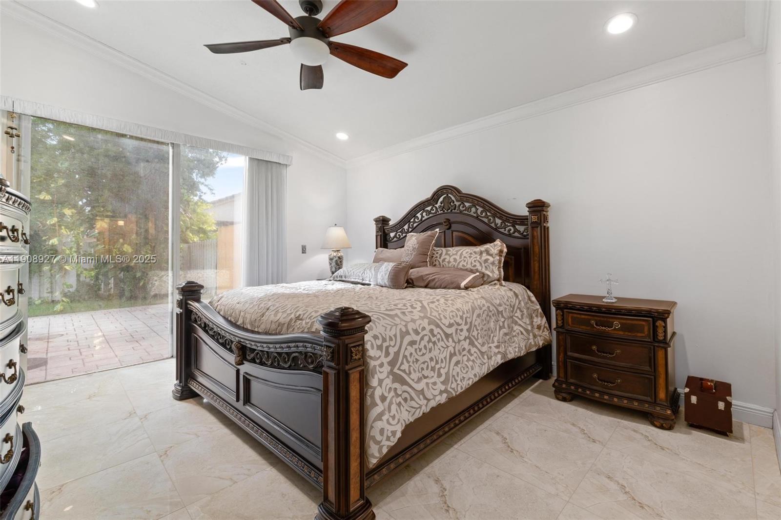 TOWNGATE - Residential