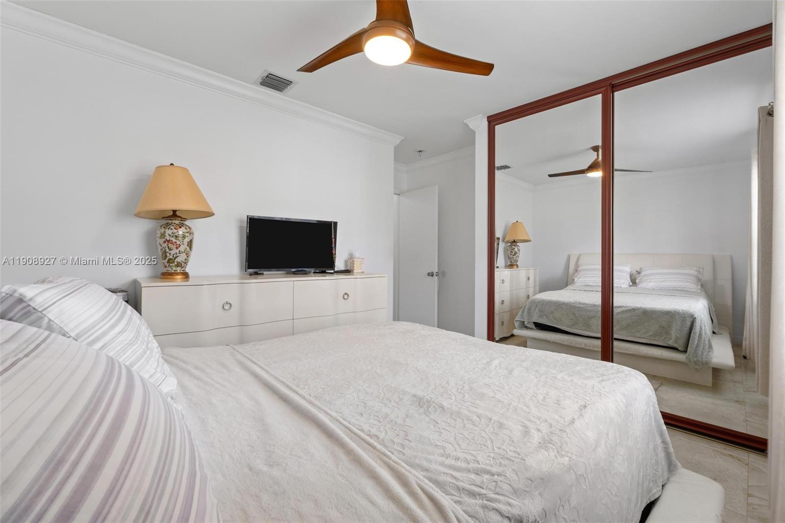 TOWNGATE - Residential