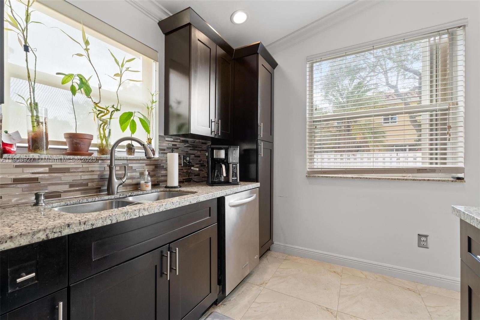 TOWNGATE - Residential