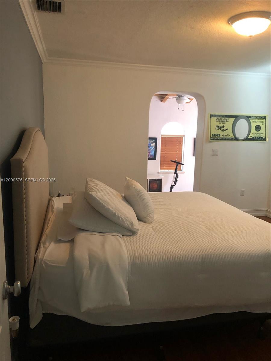 BRICKELL ESTATES - Residential