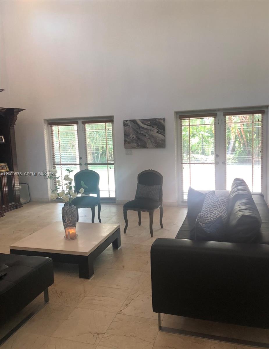 BRICKELL ESTATES - Residential