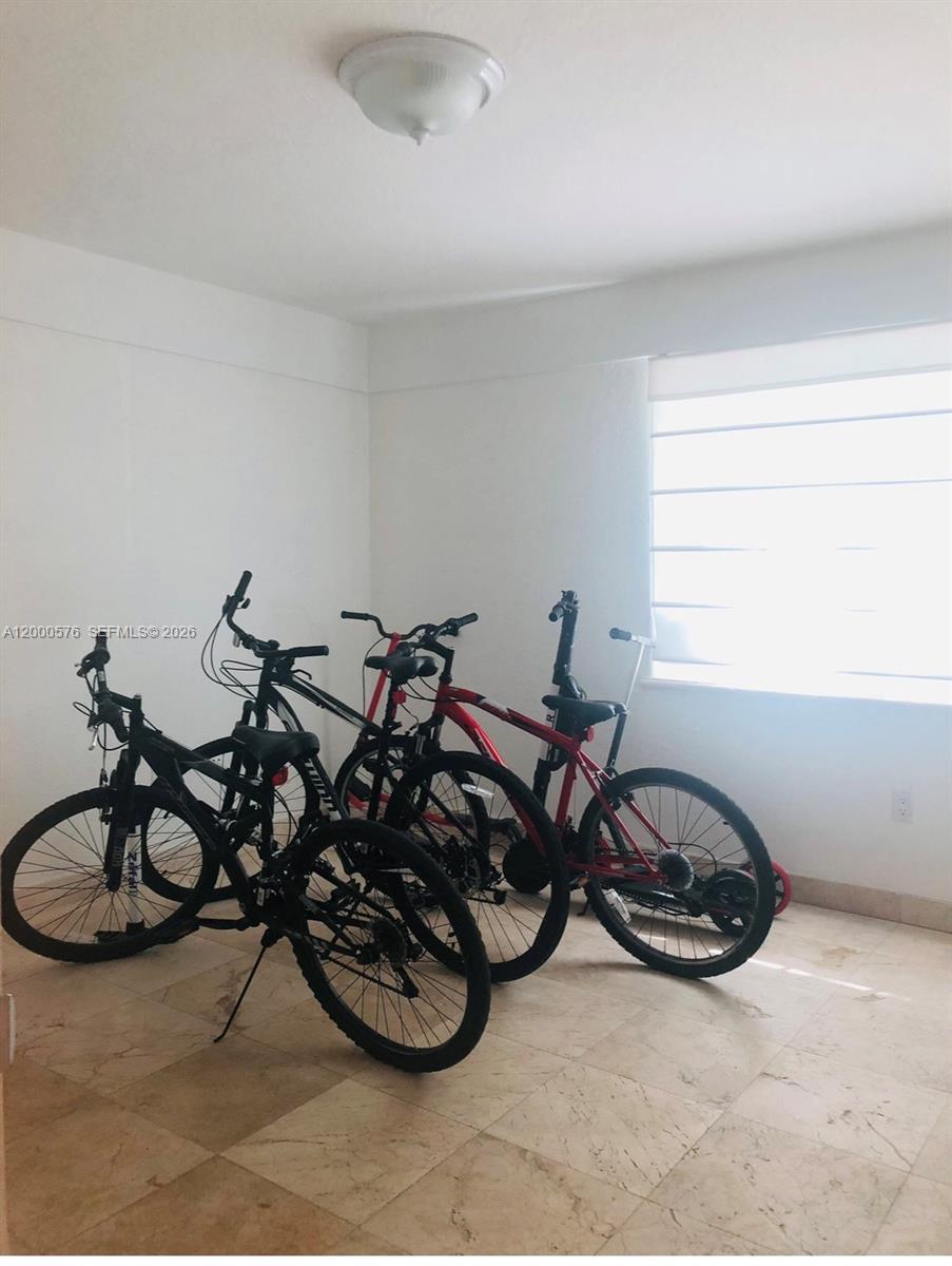 BRICKELL ESTATES - Residential