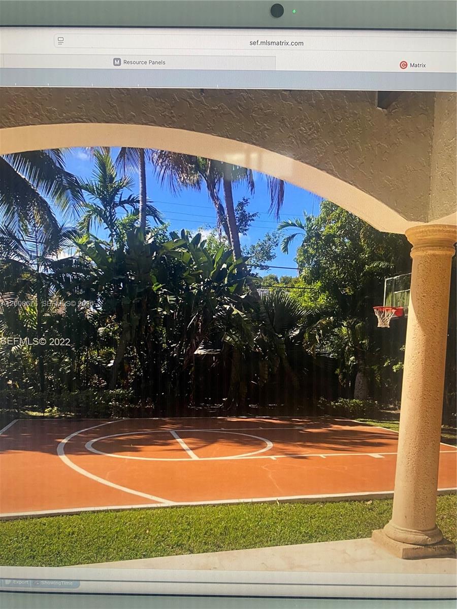 BRICKELL ESTATES - Residential