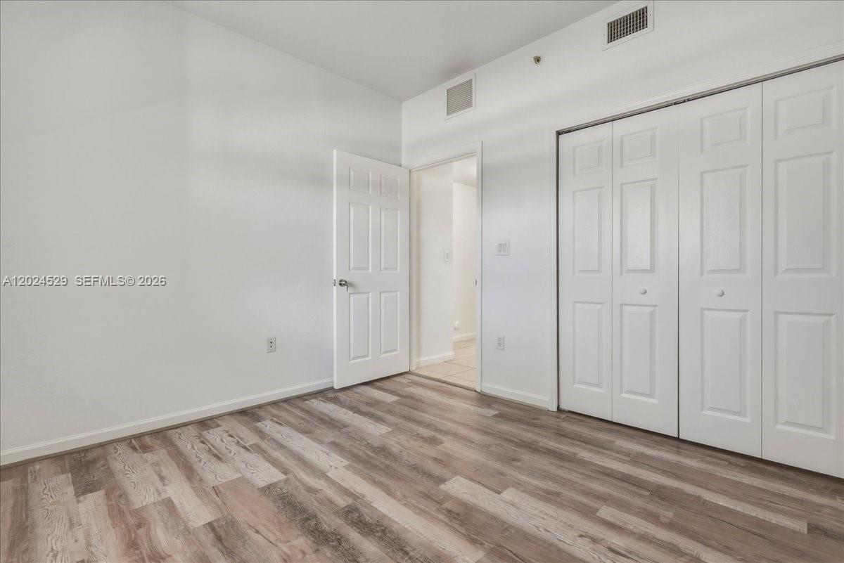 PROMENADE SHORES AT DORAL - Residential