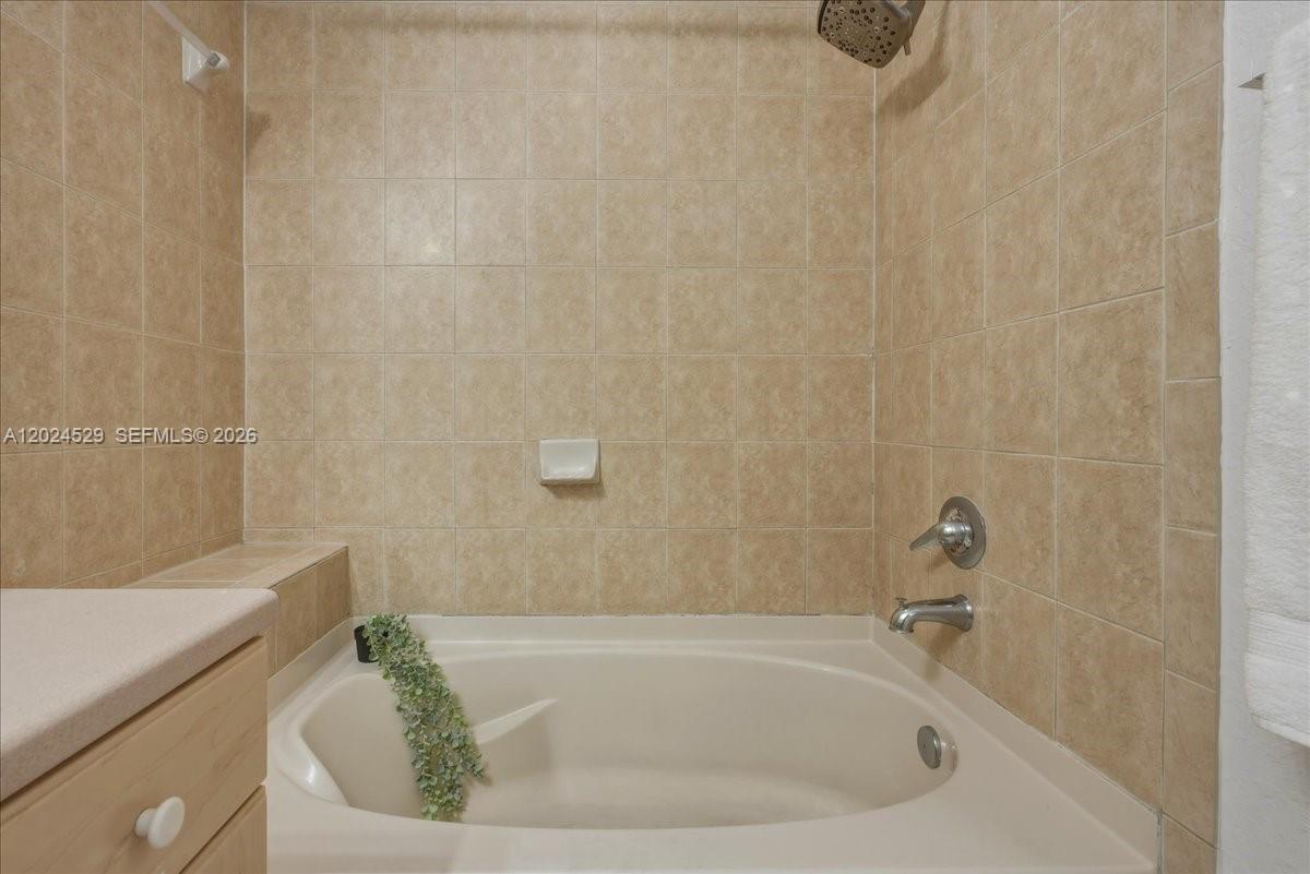 PROMENADE SHORES AT DORAL - Residential