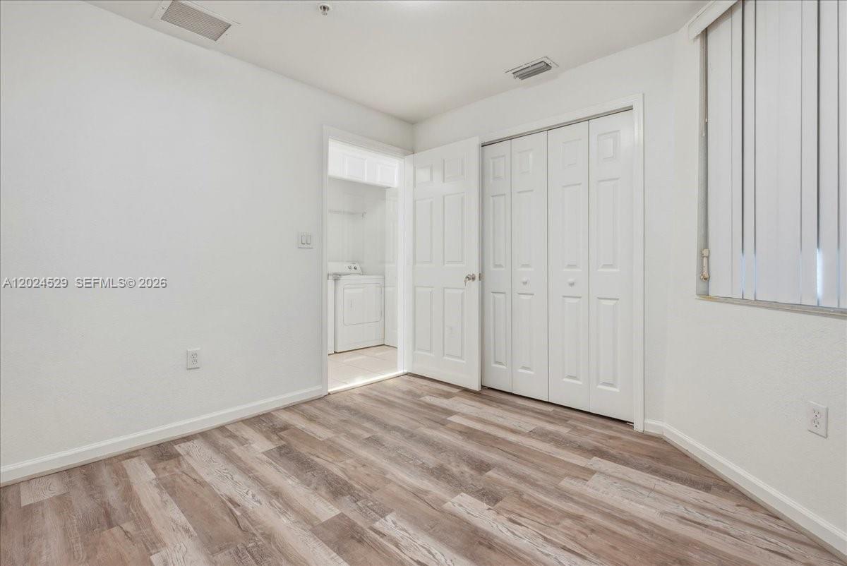 PROMENADE SHORES AT DORAL - Residential
