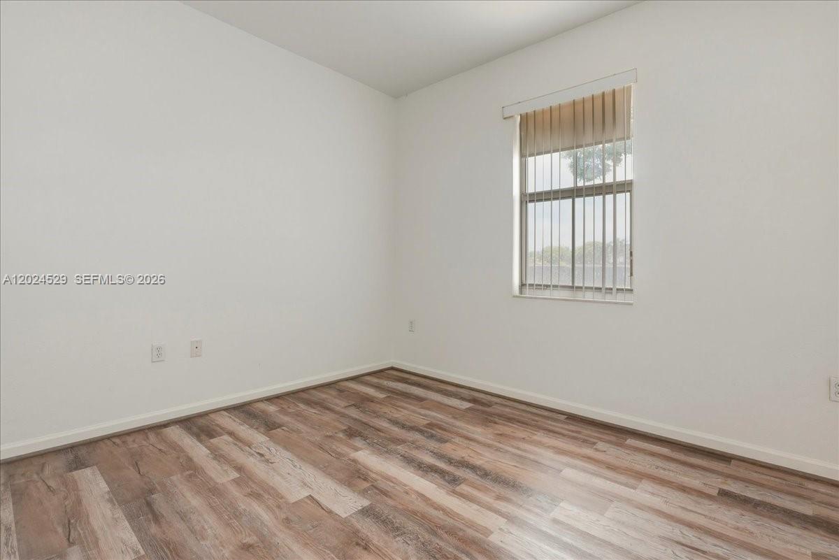 PROMENADE SHORES AT DORAL - Residential