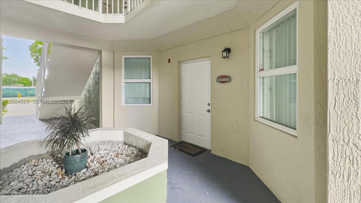 PROMENADE SHORES AT DORAL - Residential