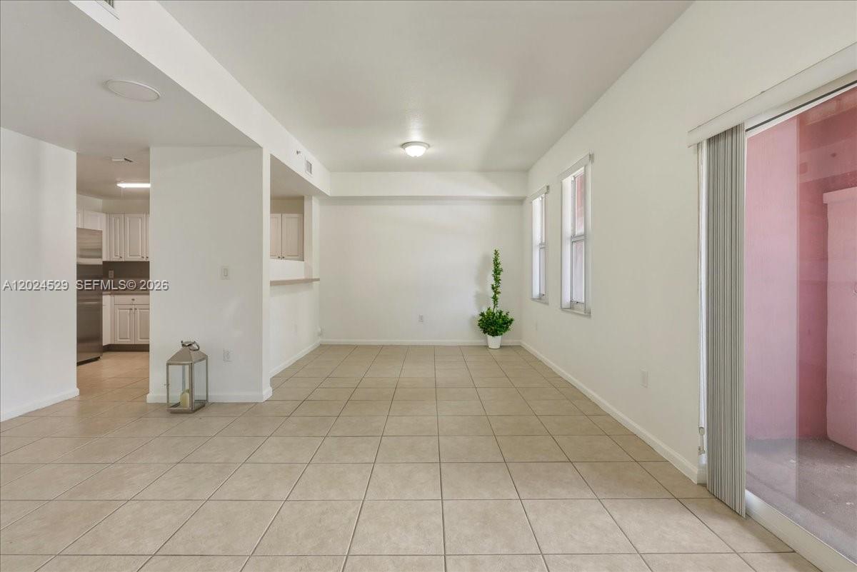 PROMENADE SHORES AT DORAL - Residential