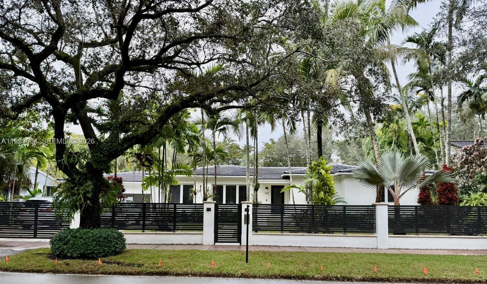 CORAL GABLES BILTMORE SEC - Residential