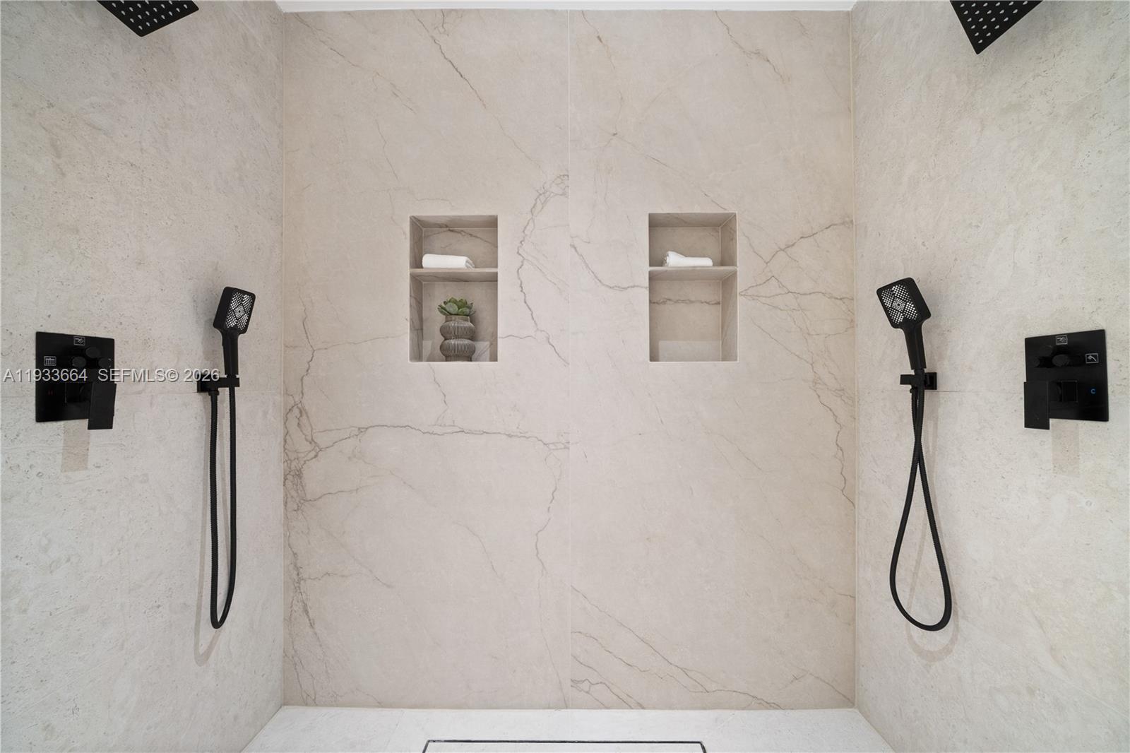 CORAL GABLES BILTMORE SEC - Residential