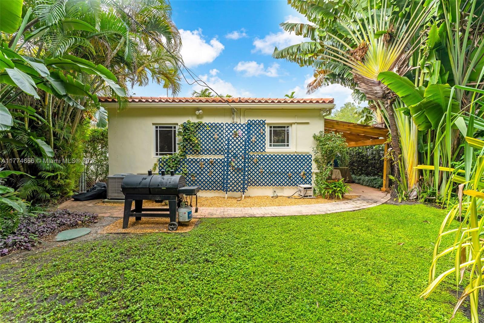 TAMIAMI PLACE PLAN 2 - Residential