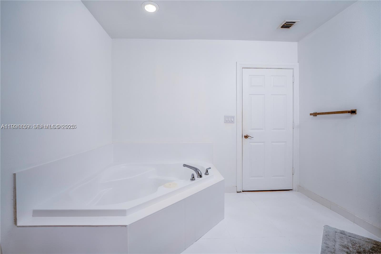 ALAQUA CONDO - Residential Lease