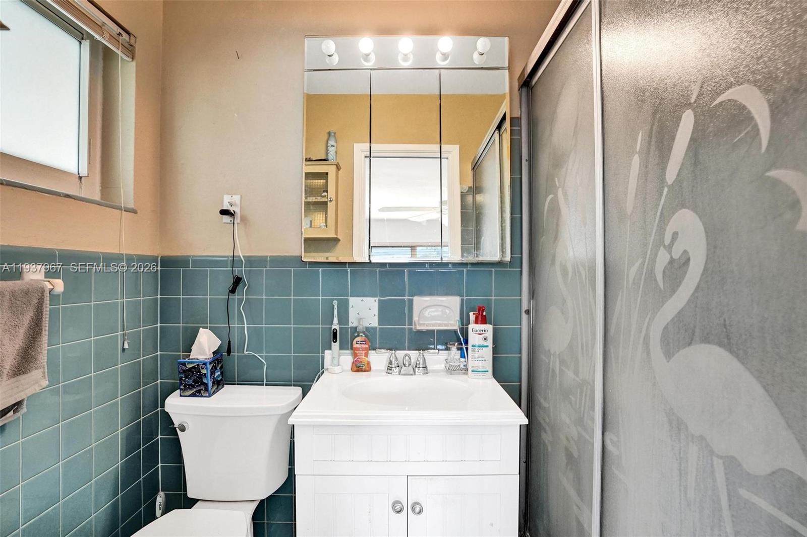 HOLLYWOOD HOMESITES SECON - Residential