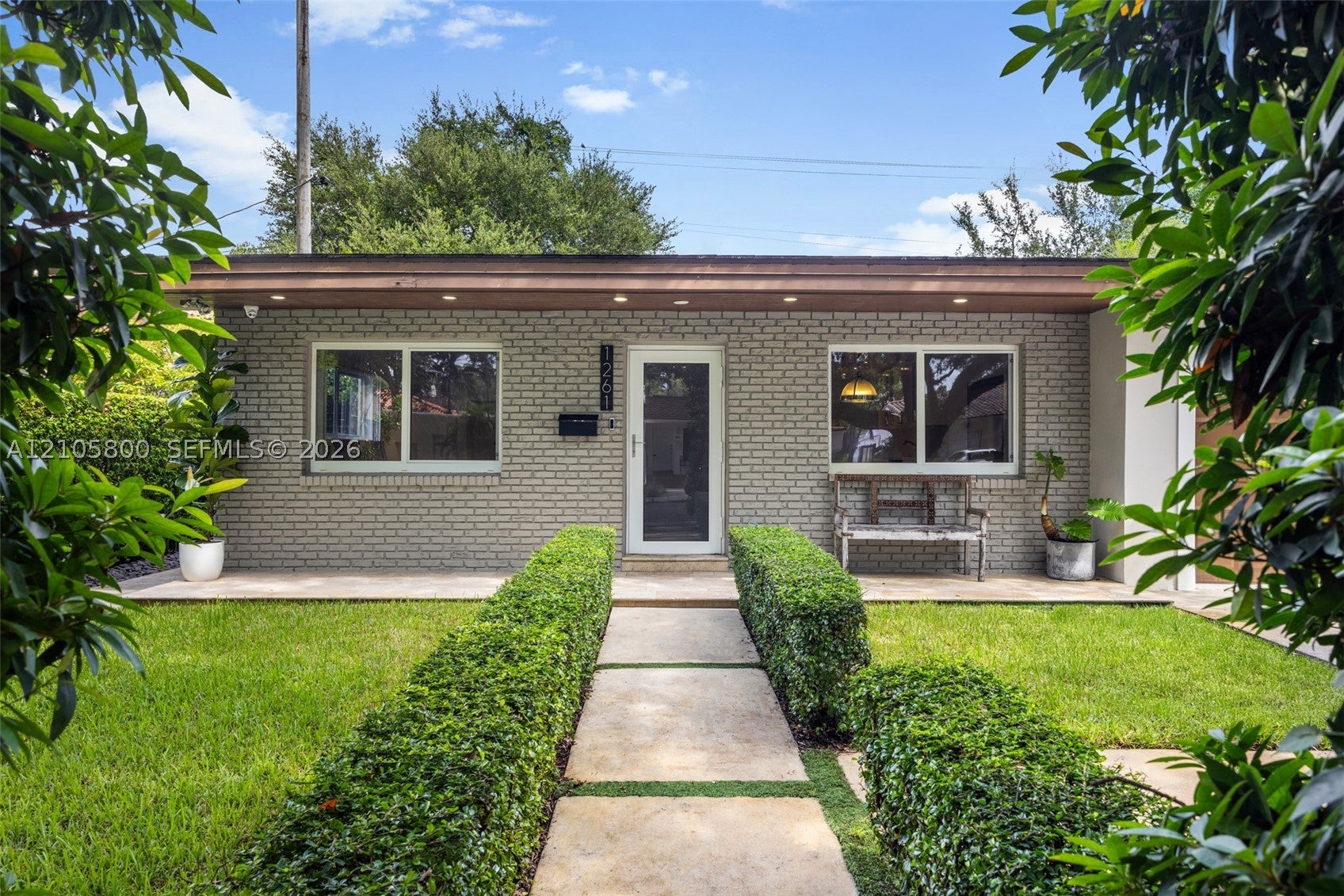 1261 San Miguel Ave