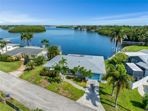 Photo of 216 SW Cabana Point Cir, Stuart, FL 34994 (MLS # A12072056)