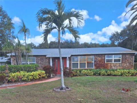 Photo of 5525 SE Ault Ave, Stuart, FL 34997 (MLS # A11985692)