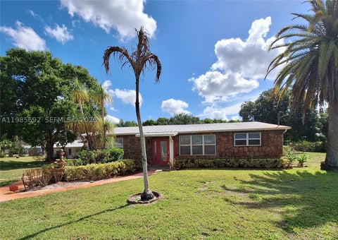Photo of 5525 SE Ault Ave, Stuart, FL 34997 (MLS # A11985692)