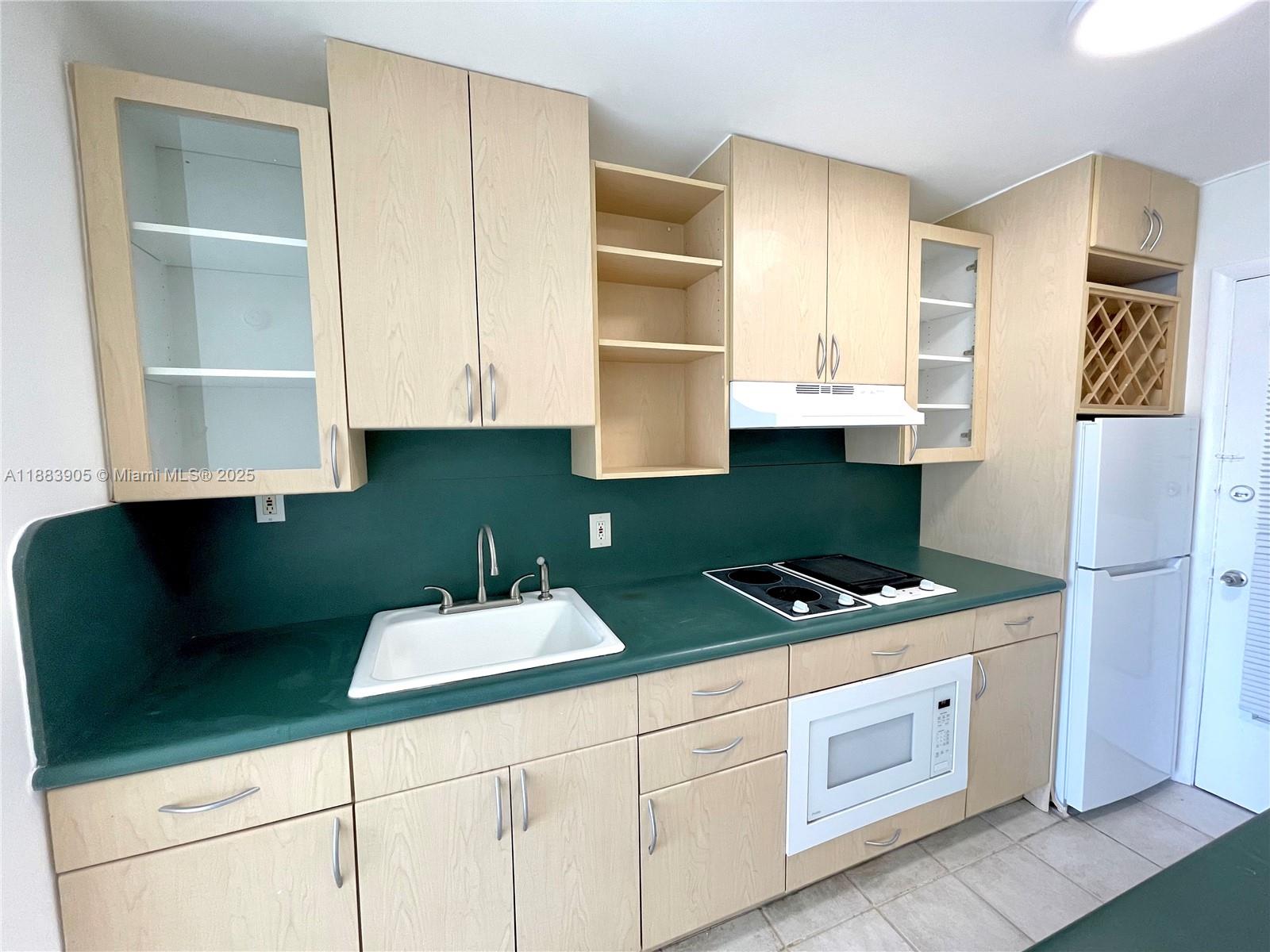 FLAMINGO PARKVIEW CONDO - Residential Lease