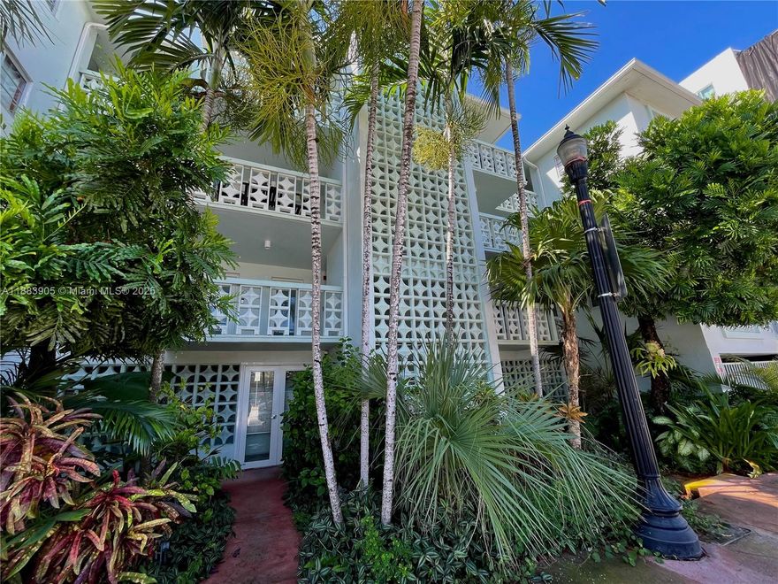 Large studio located in a perfectly maintained MiMo building which is across the street from Flamingo Park. This
unit features a custom open kitchen, tile floors throughout, incredible closet space and a balcony with views of the
park. The building is secured, has onsite laundry, has one assigned covered parking space and is within walking
distance to world famous shopping and dining.