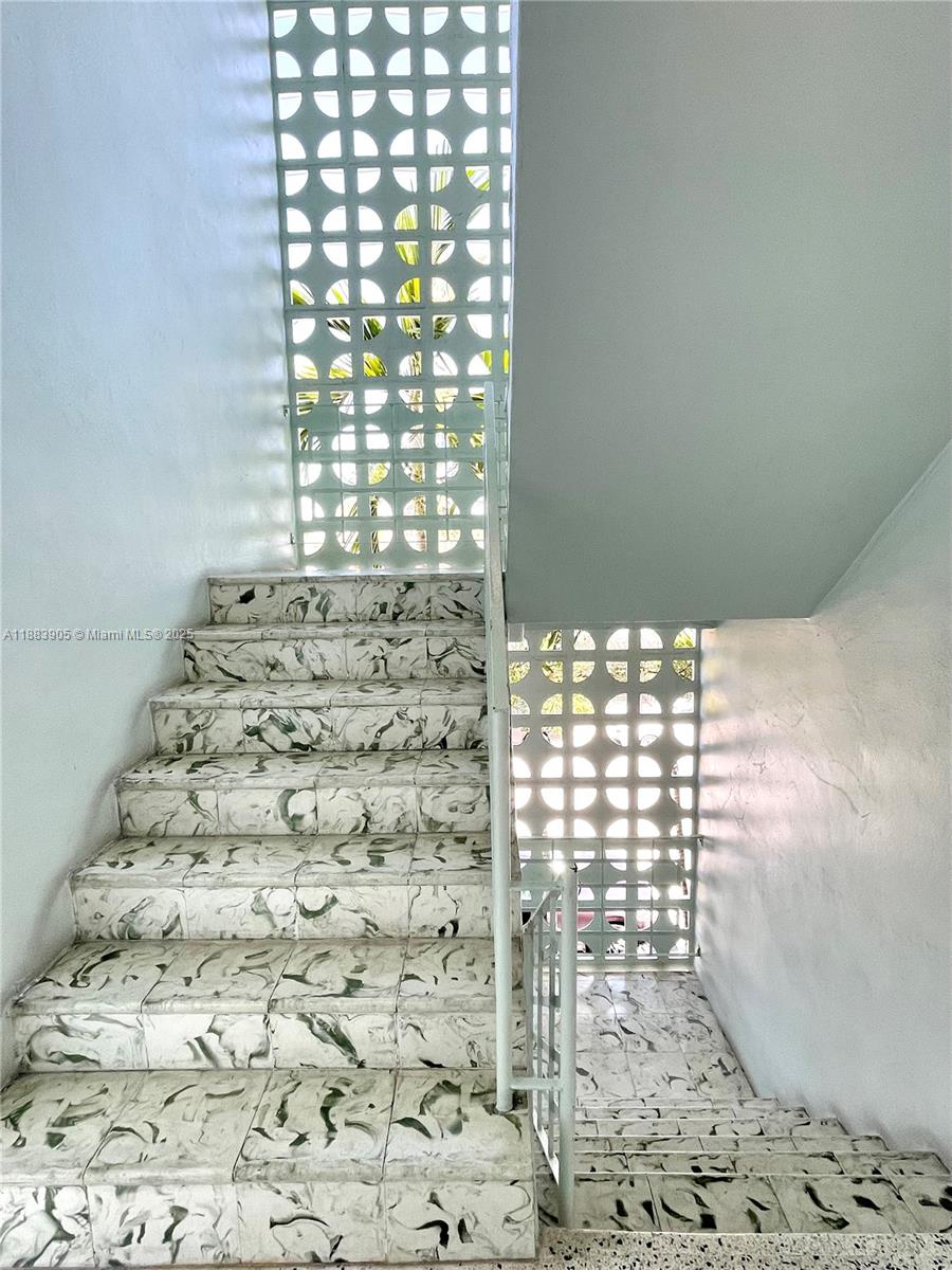 FLAMINGO PARKVIEW CONDO - Residential Lease