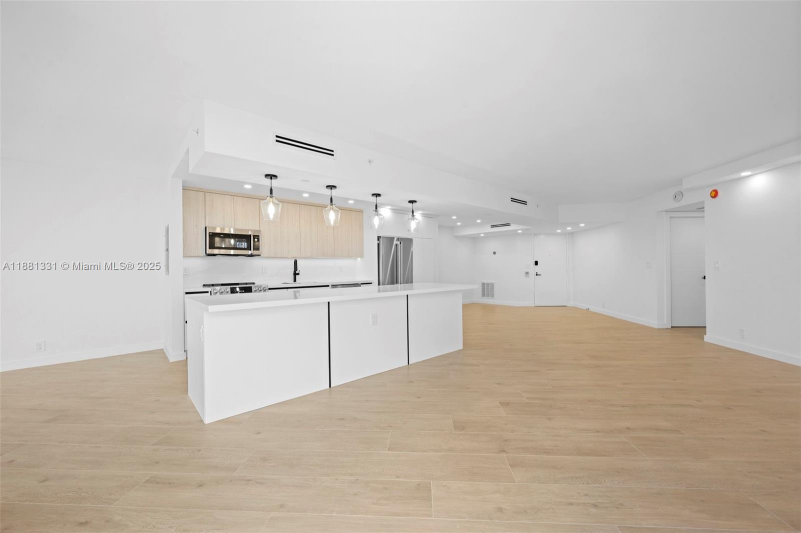 TURNBERRY ISLE CONDO - Residential Lease