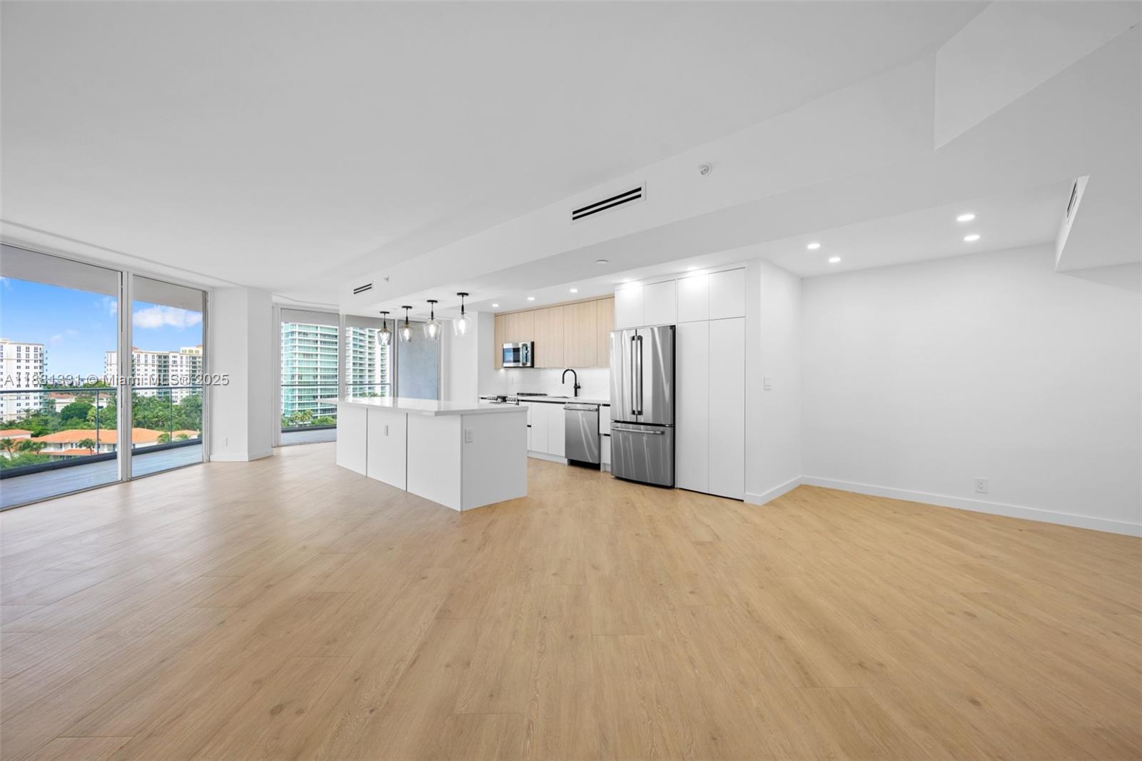 TURNBERRY ISLE CONDO - Residential Lease