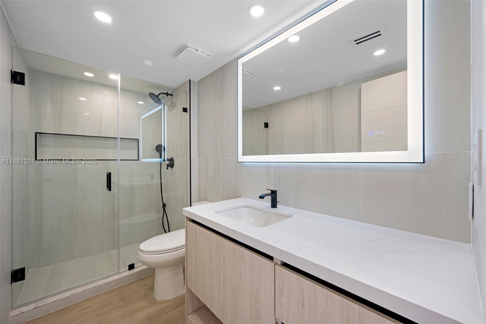 TURNBERRY ISLE CONDO - Residential Lease