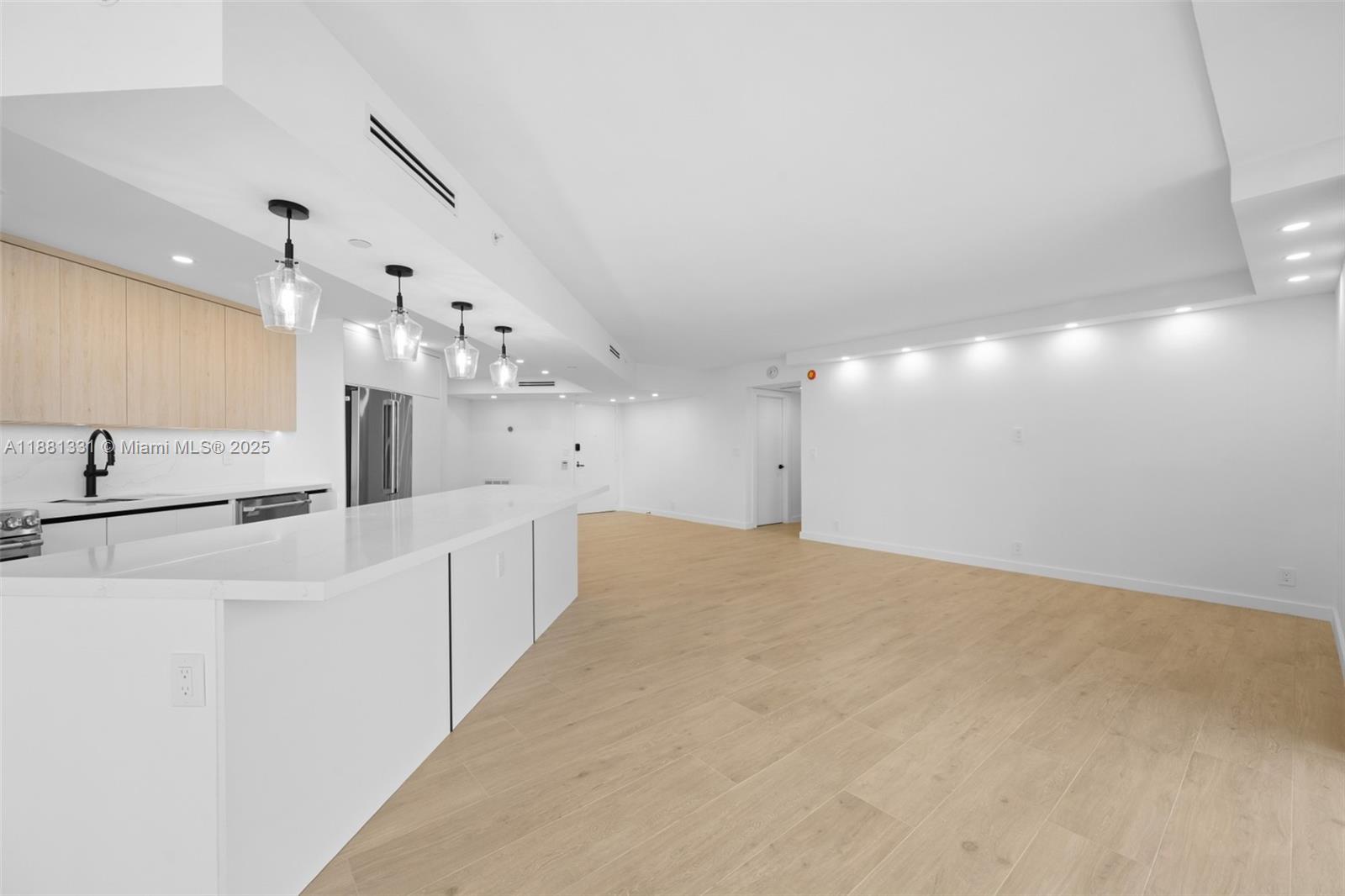 TURNBERRY ISLE CONDO - Residential Lease