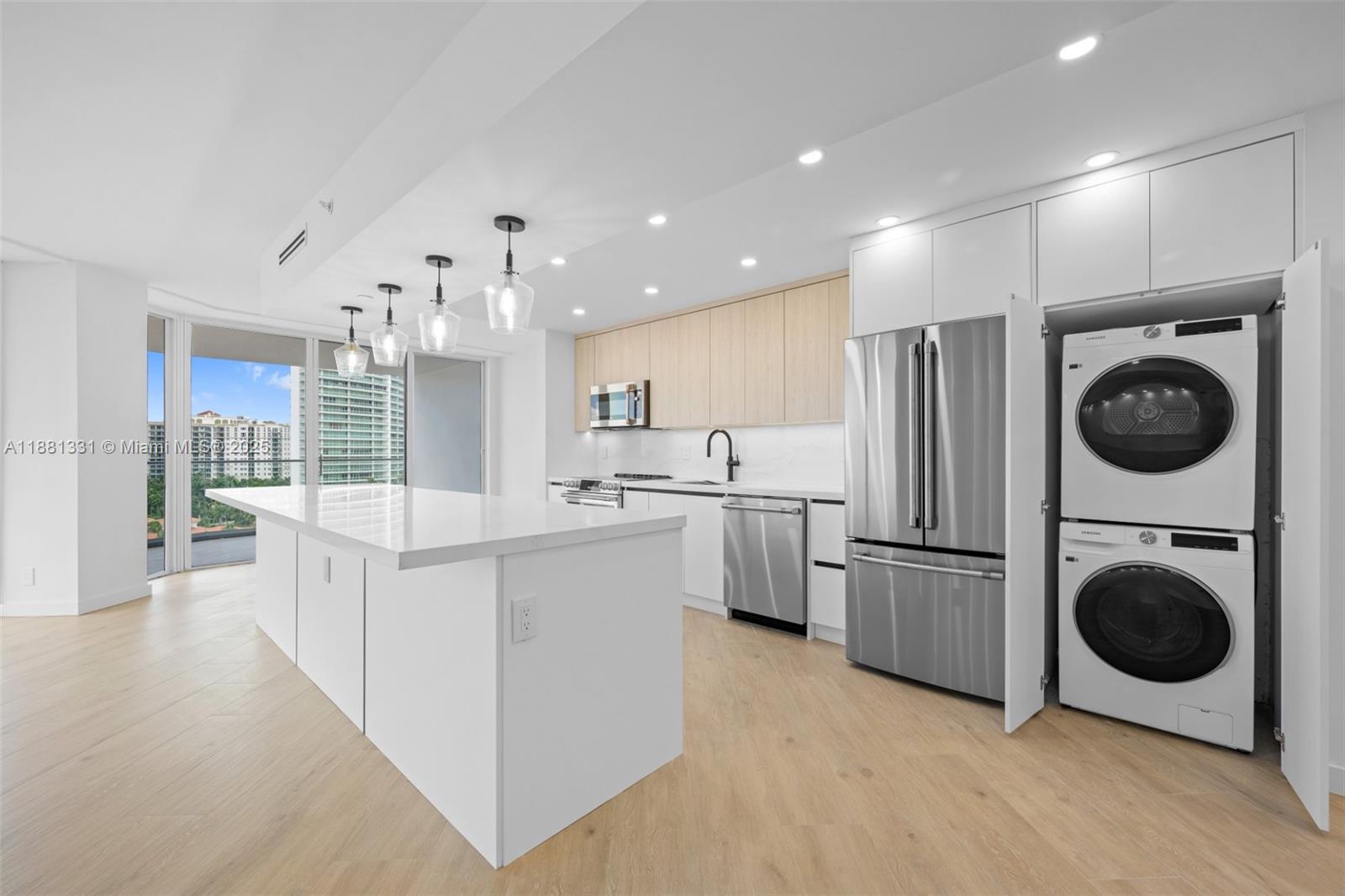 TURNBERRY ISLE CONDO - Residential Lease