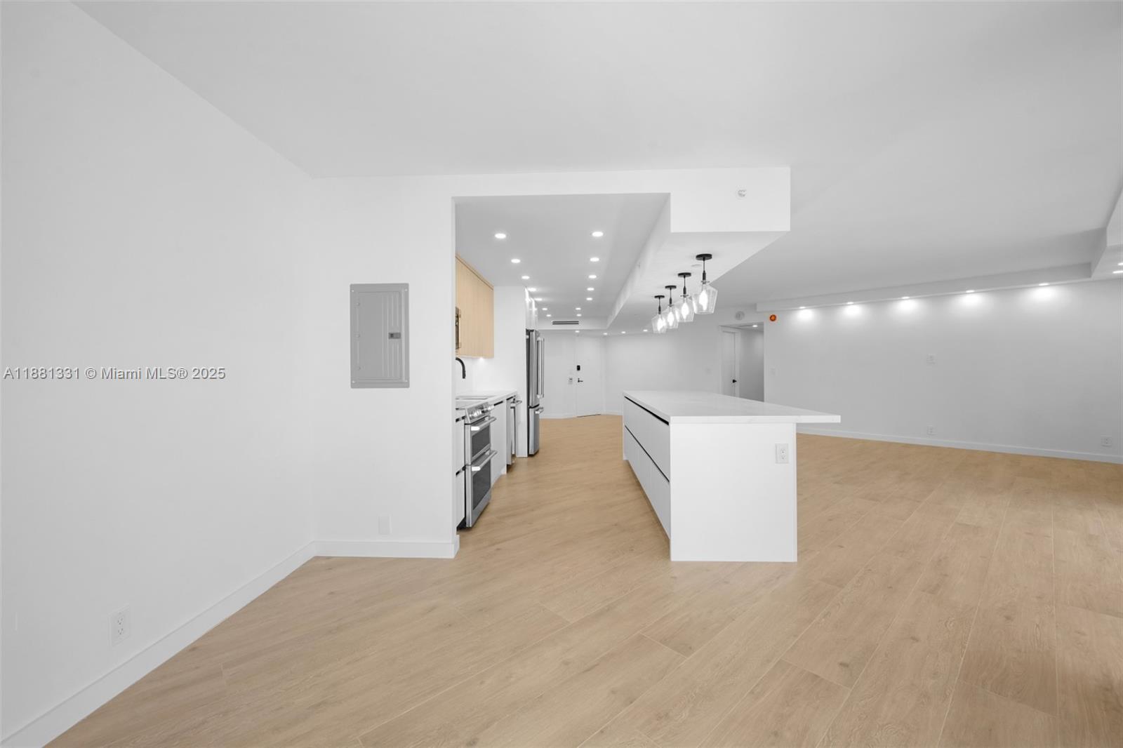 TURNBERRY ISLE CONDO - Residential Lease