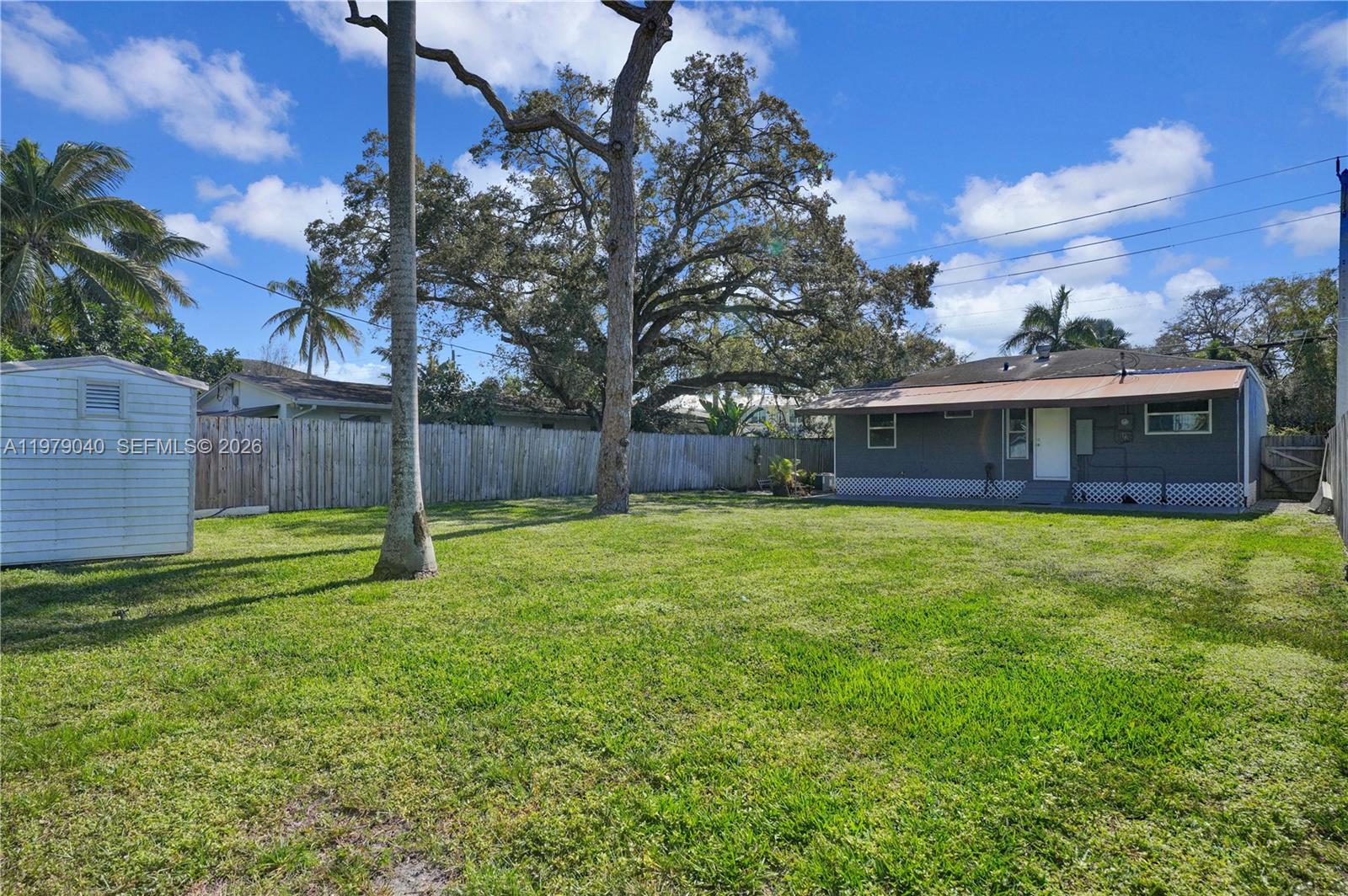 PINEWOOD PLACE RESUB PT B - Residential Lease