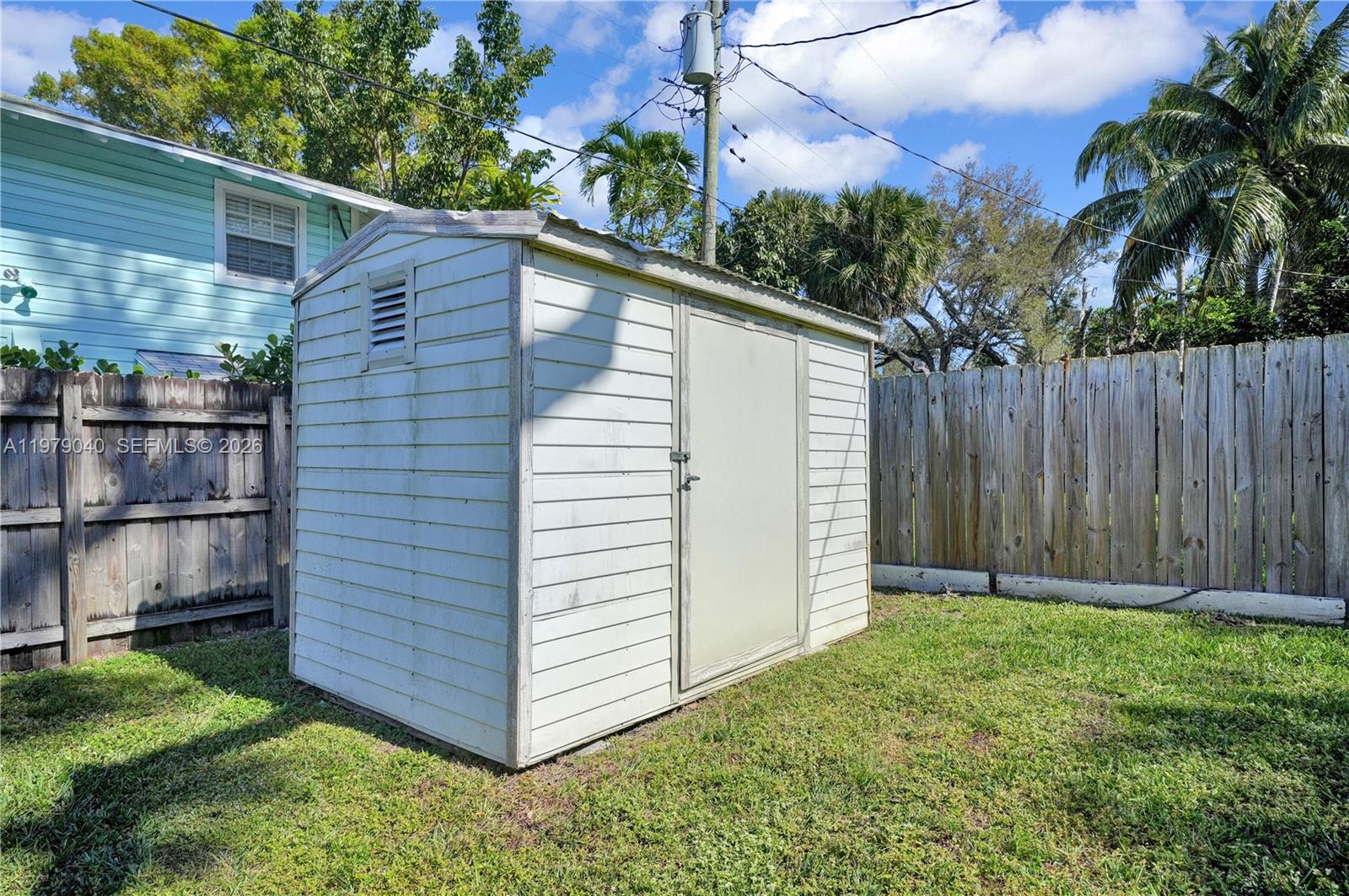 PINEWOOD PLACE RESUB PT B - Residential Lease