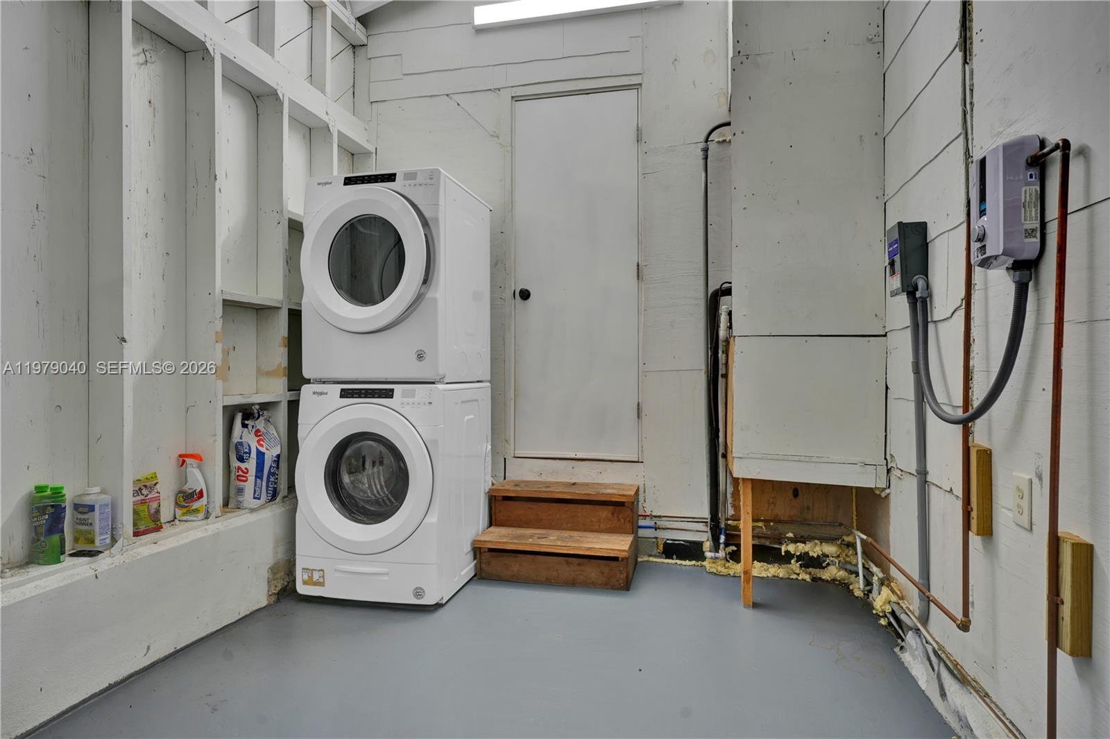 PINEWOOD PLACE RESUB PT B - Residential Lease