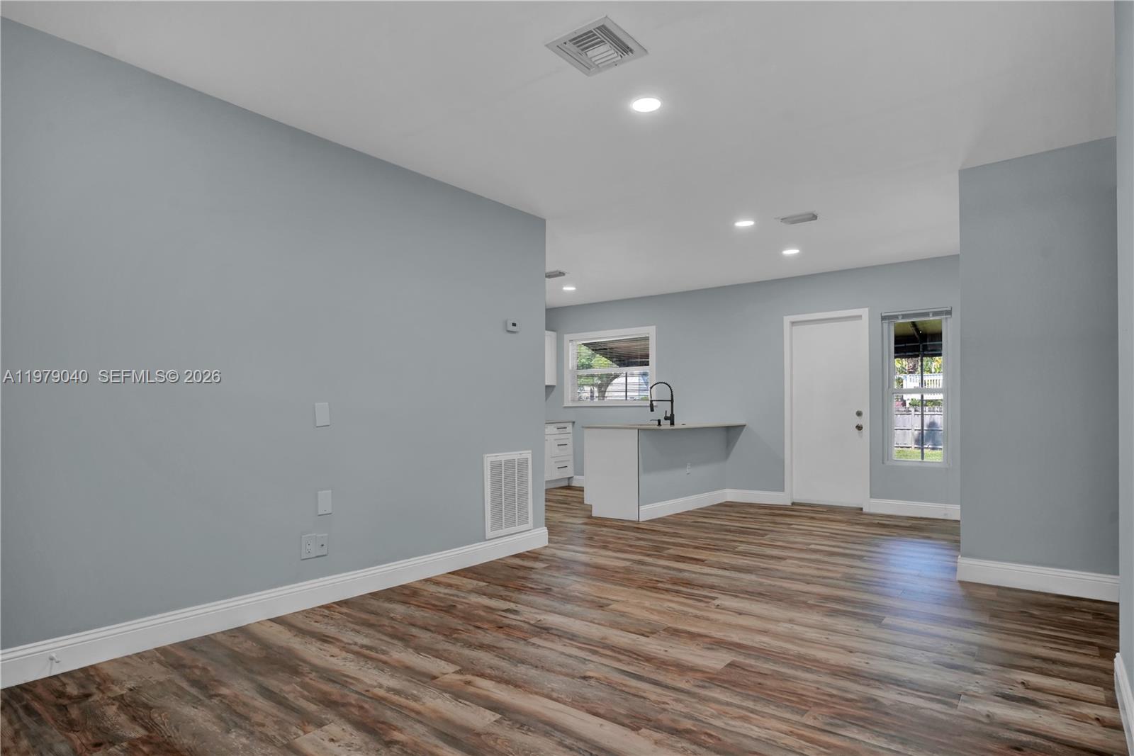 PINEWOOD PLACE RESUB PT B - Residential Lease