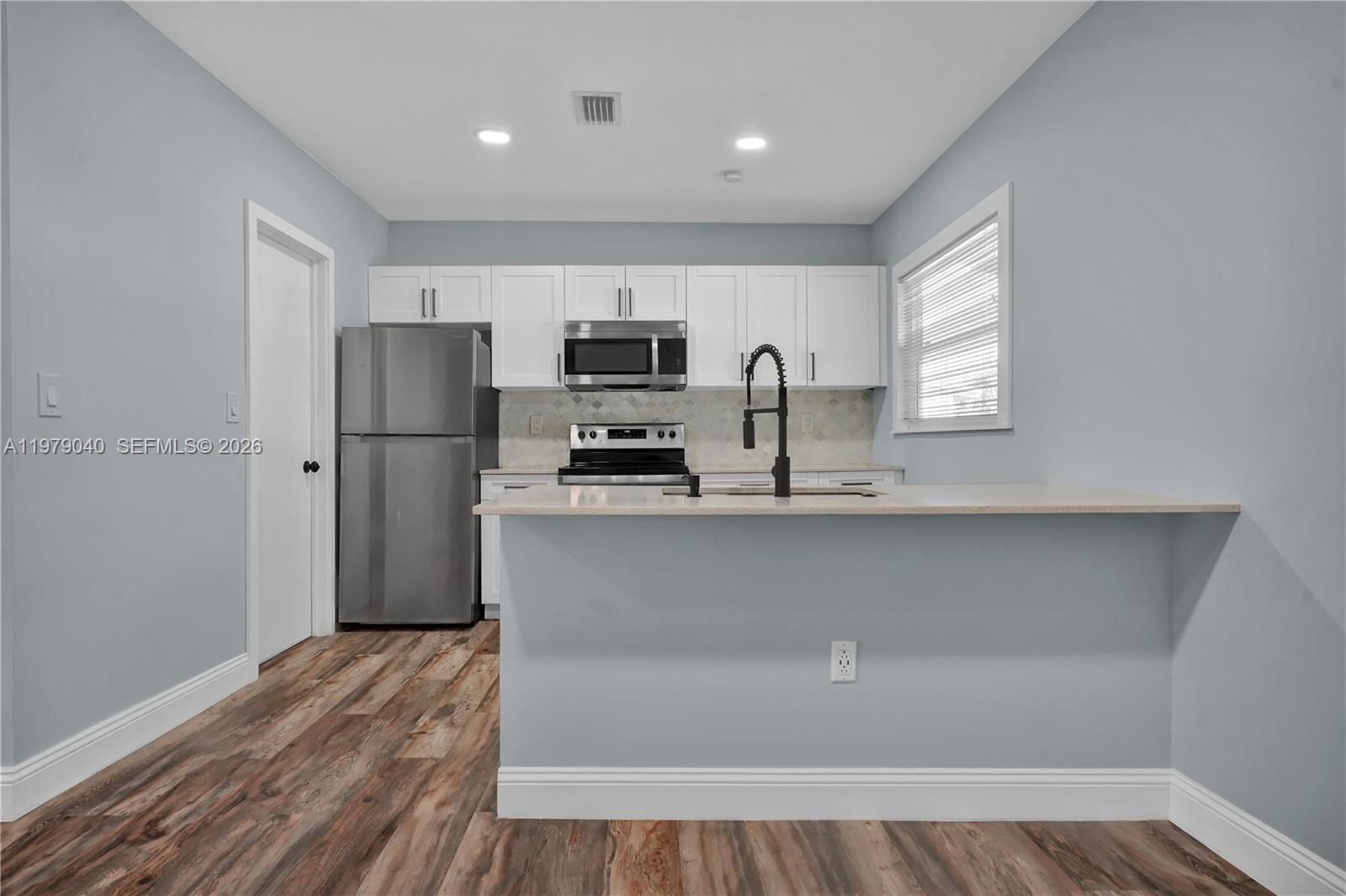 PINEWOOD PLACE RESUB PT B - Residential Lease