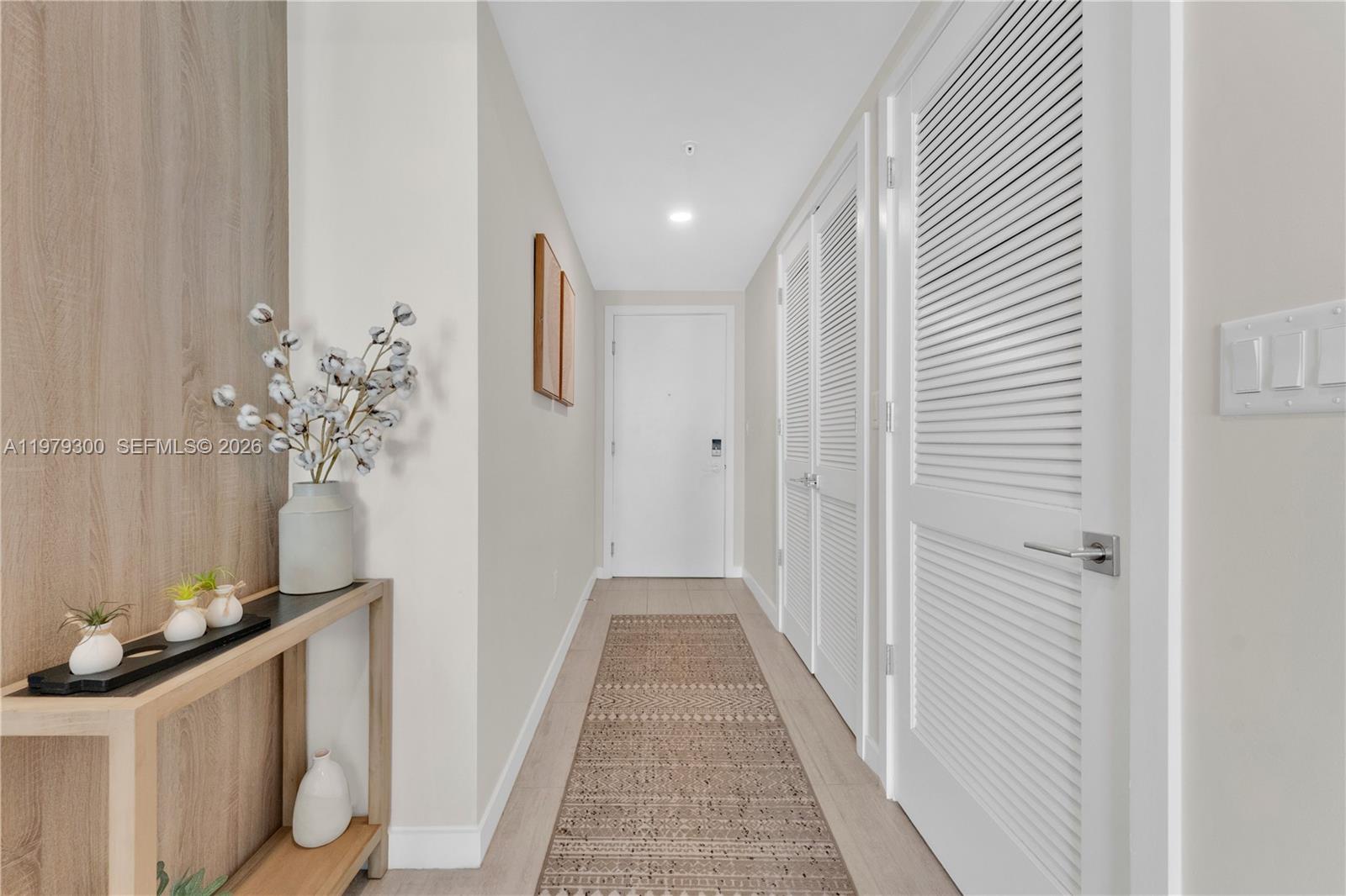 QUADRO CONDO - Residential