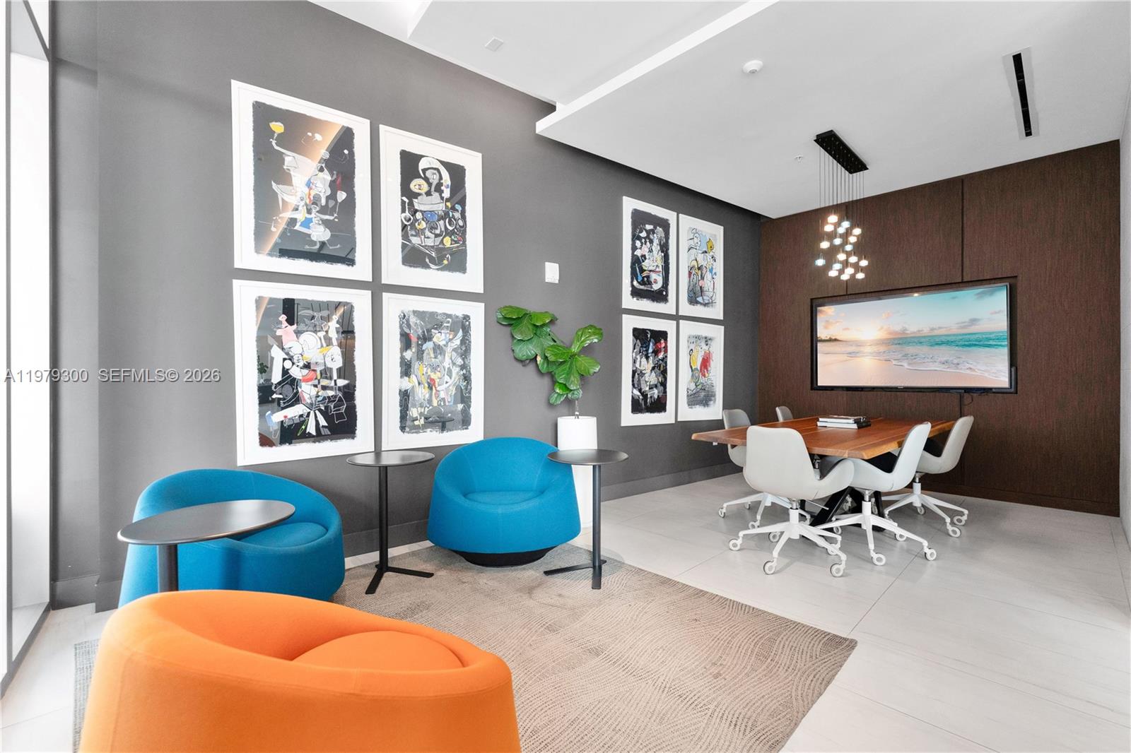 QUADRO CONDO - Residential