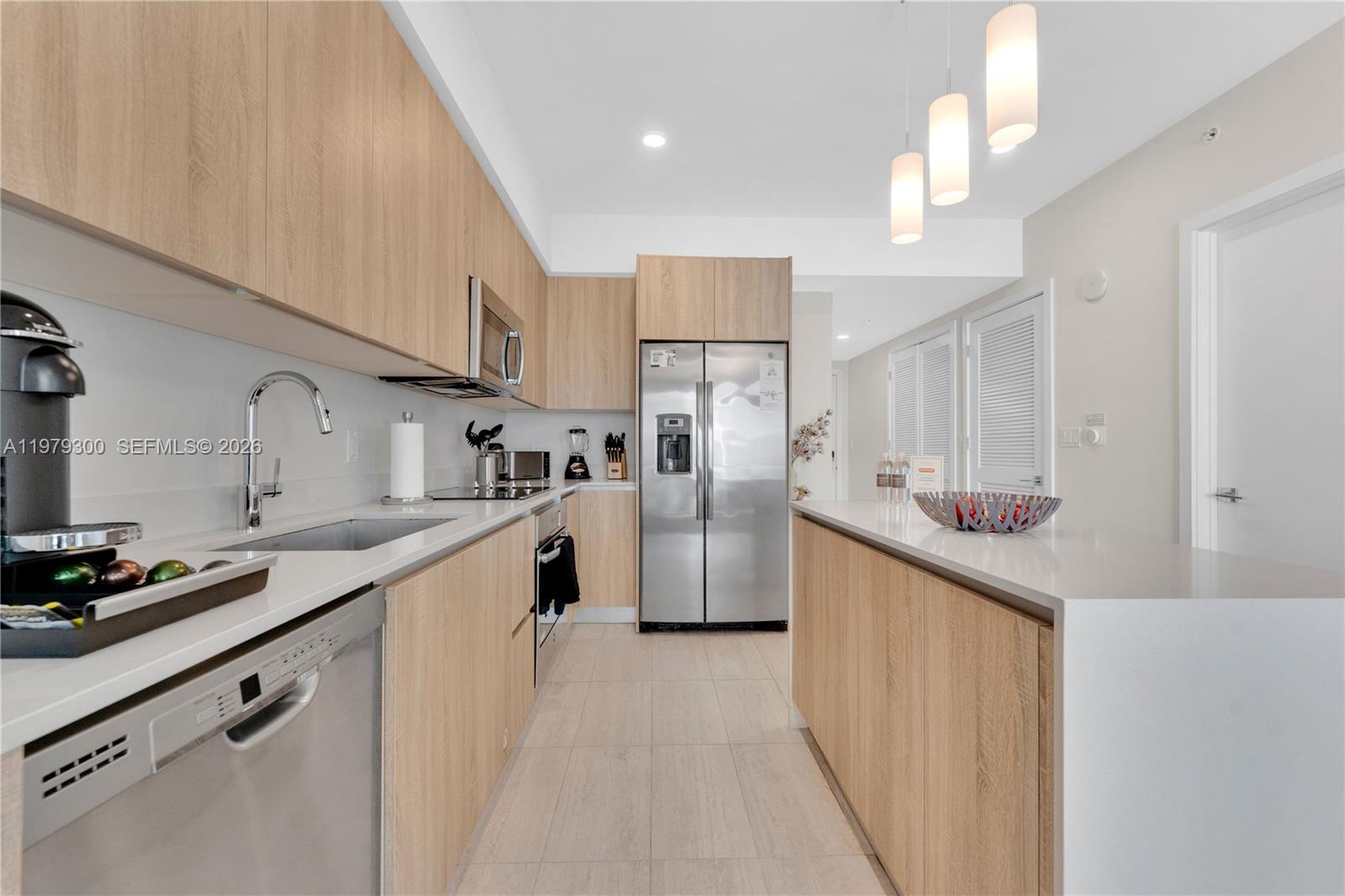 QUADRO CONDO - Residential