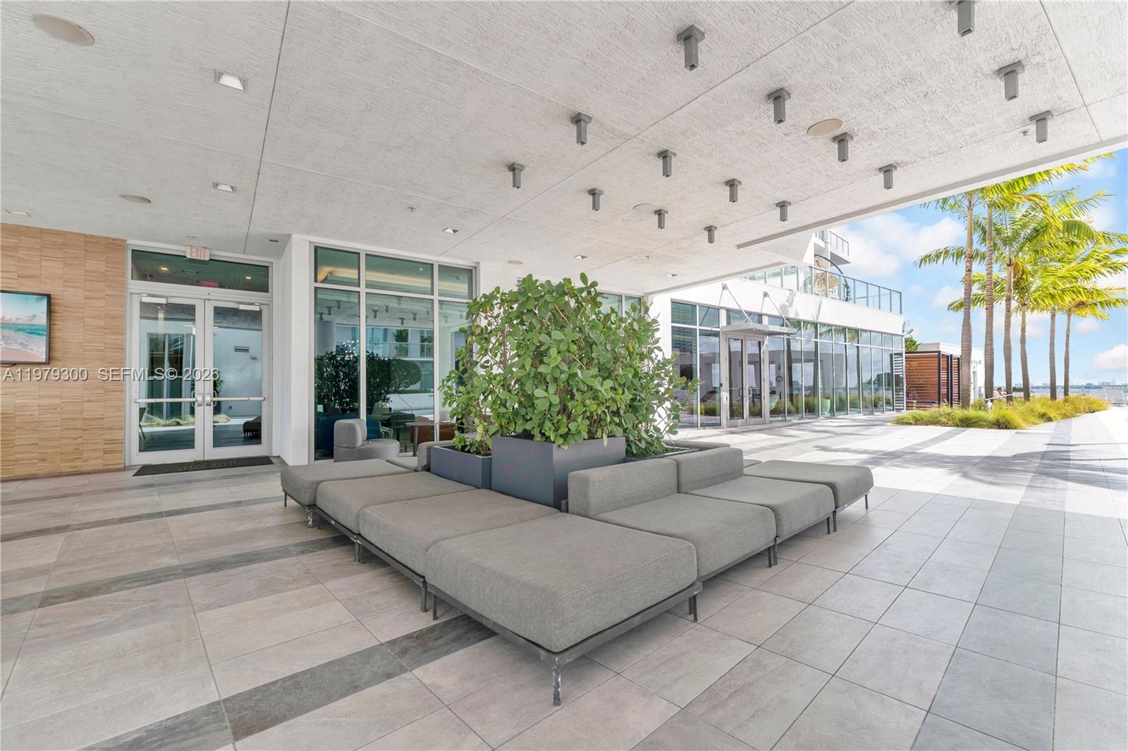 QUADRO CONDO - Residential