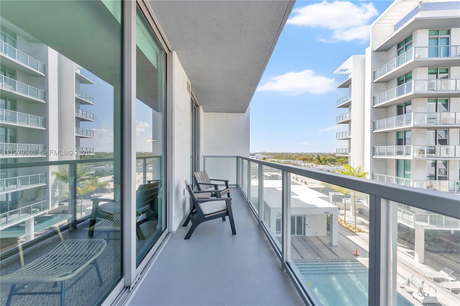 QUADRO CONDO - Residential