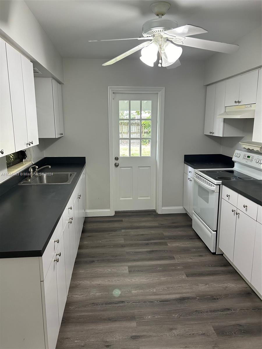 ANDREWS & BIGMAN SUB - Residential Lease