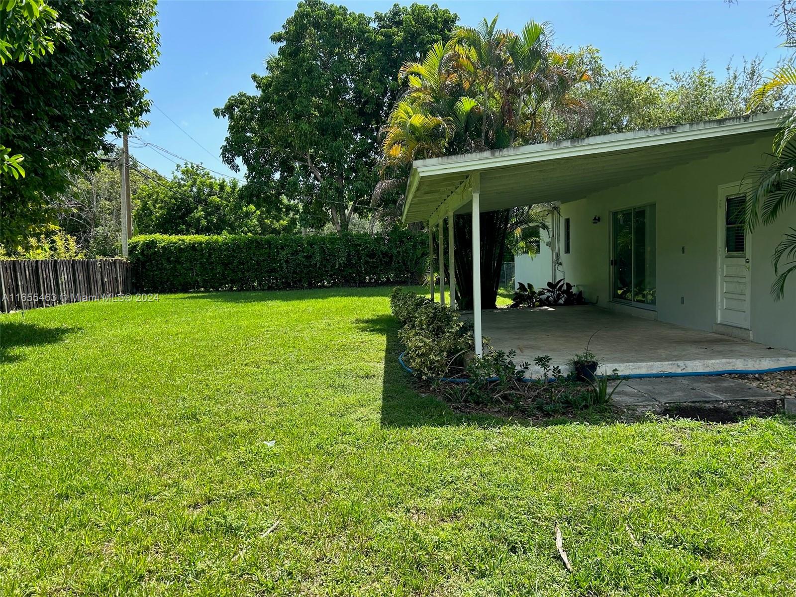 ANDREWS & BIGMAN SUB - Residential Lease