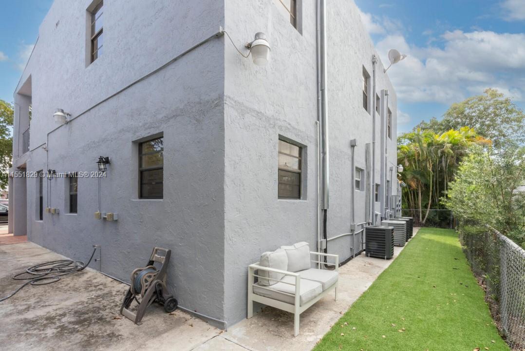 312 SW 32nd Ave