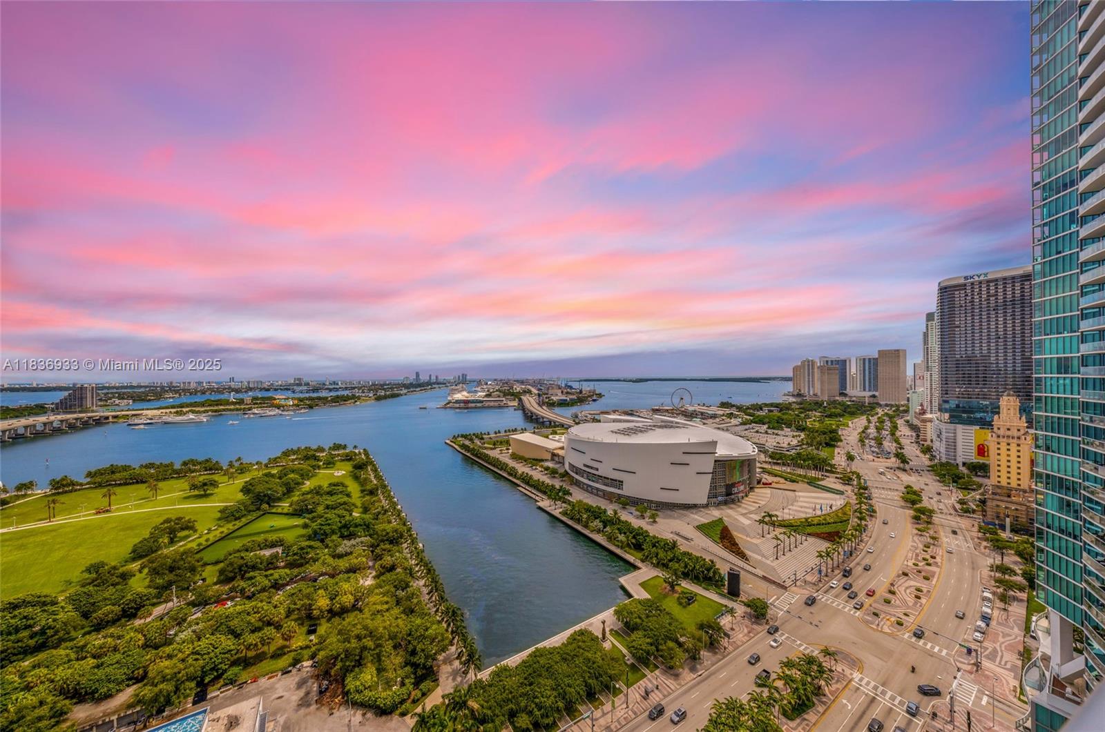 Rarely Available 02 Line – Best Floor plan in Downtown Miami!
Step into luxury living at its finest with this stunning flow-through residence offering breathtaking, unobstructed sunrise, water & sunset skyline views. Featuring 2 bedrooms + den and 3 full bathrooms, this unit offers the flexibility to easily convert into a true 3-bedroom/3-bathroom home.
Arrive in style with your private elevator entry into layout with panoramic views from every room.
All this, in one of Downtown Miami’s top full-service buildings – packed with five-star amenities:
Two resort-style pools, Two cutting-edge fitness centers Hot tubs + cold plunge, Sauna, steam room, and a stunning resident lounge to entertain or unwind.
This unit won't last so be fast!