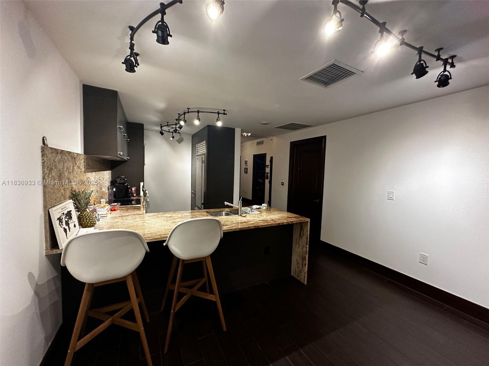 900 Biscayne Blvd 3502